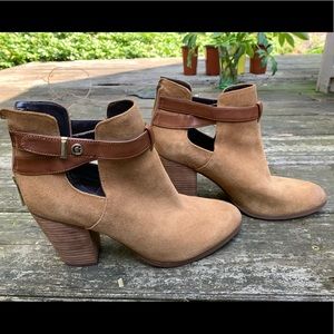 Guess booties